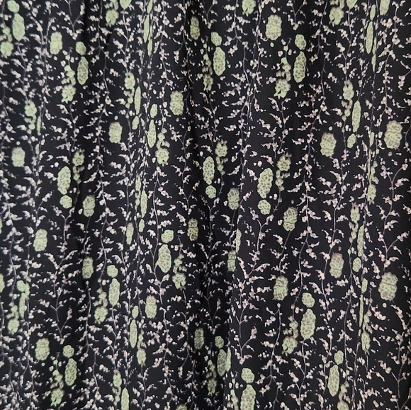 NWOT Beacon Apparel 3/4 Length Sleeve Ruffled Top Navy/Green Size XS - Picture 5 of 16